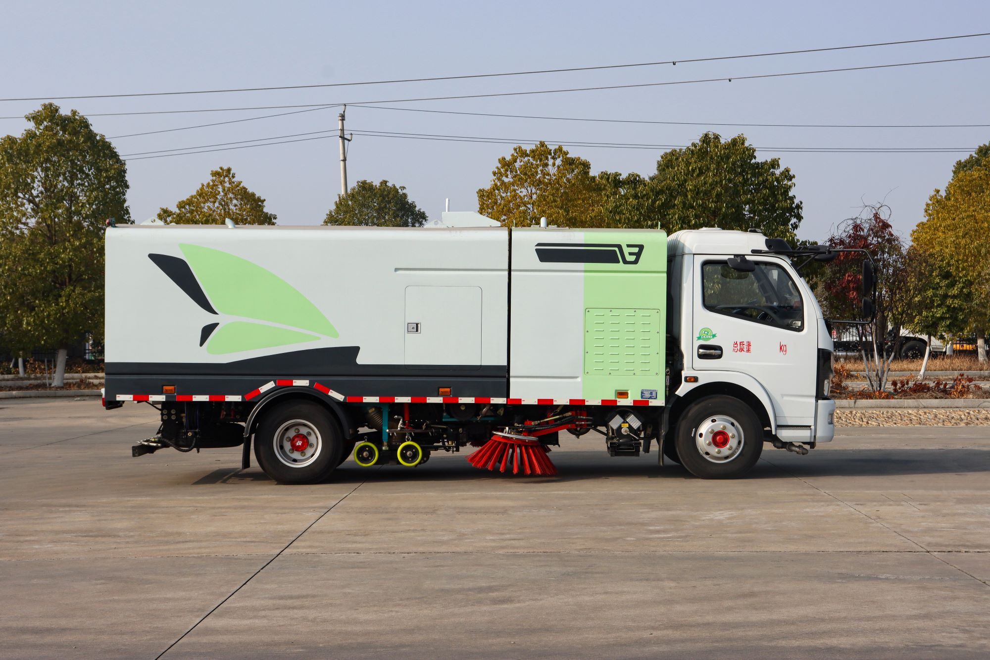 東風凱普特純電動洗掃車